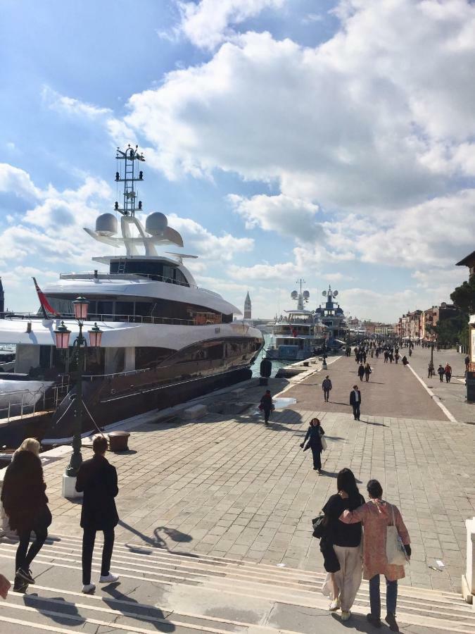 Monolocale La Corte Biennale Veneţia Exterior foto